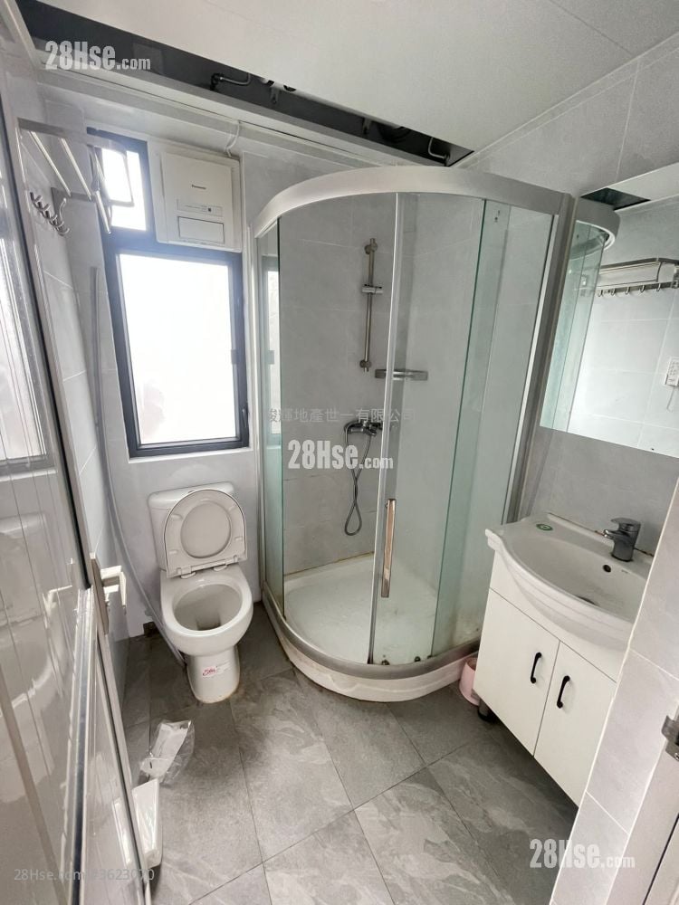 恒隆银行大厦 租盘 2 房 , 1 浴室 440 平方尺 恒隆银行大厦 租盘 2 房 , 1 浴室 440 平方尺