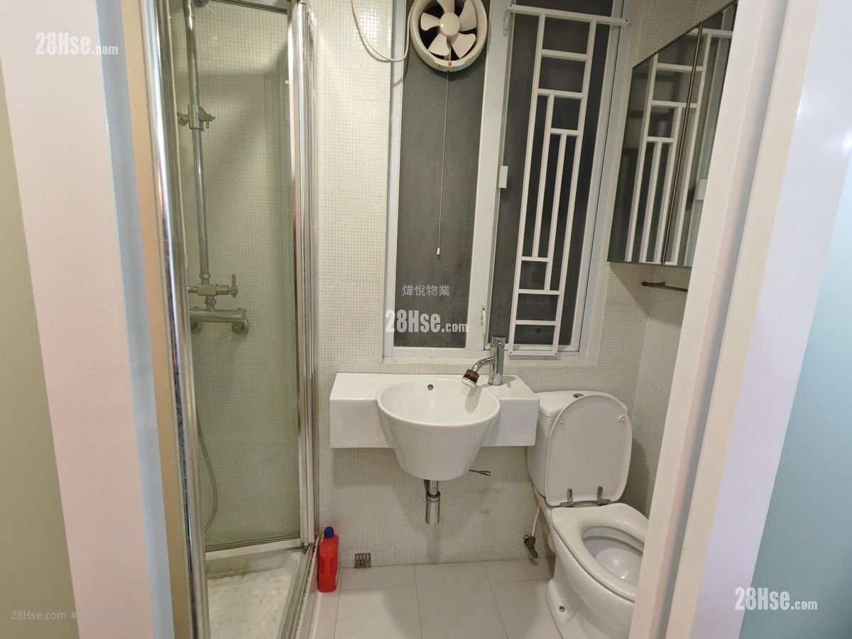 高威樓 租盤 開放式間隔 , 1 廁所 高威樓 租盤 開放式間隔 , 1 廁所