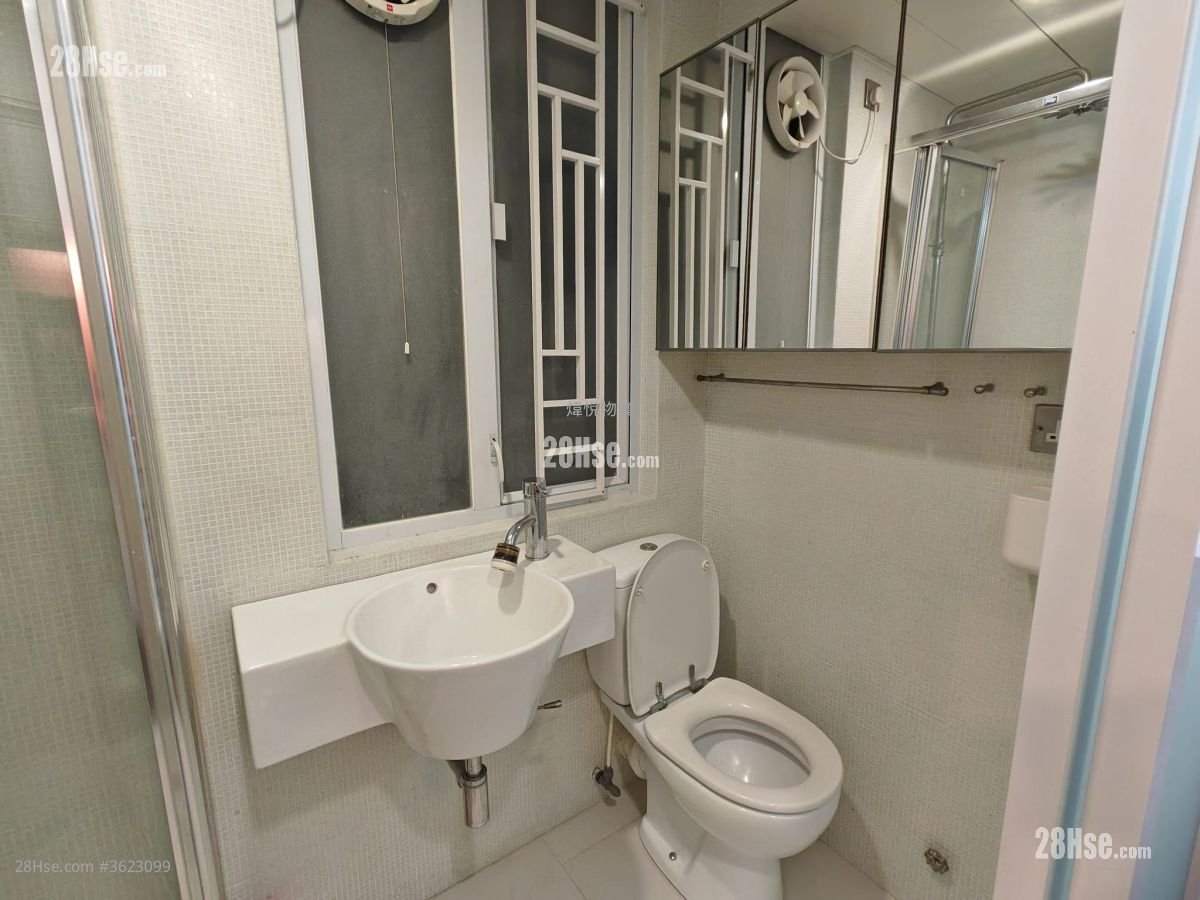 高威樓 租盤 開放式間隔 , 1 廁所 高威樓 租盤 開放式間隔 , 1 廁所