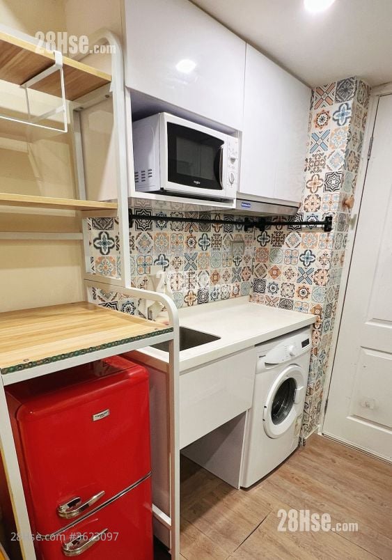 Yen Dack Building Rental Studio , 1 Bathroom 190 ft² Yen Dack Building Rental Studio , 1 Bathroom 190 ft²