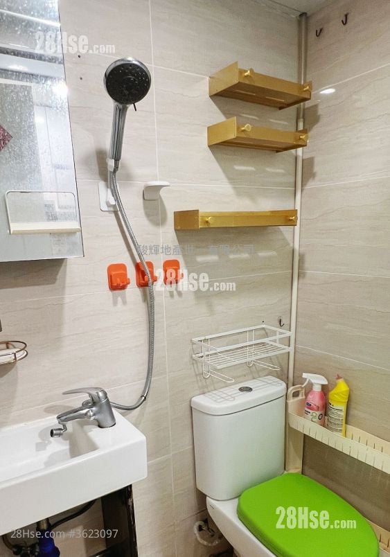 Yen Dack Building Rental Studio , 1 Bathroom 190 ft² Yen Dack Building Rental Studio , 1 Bathroom 190 ft²