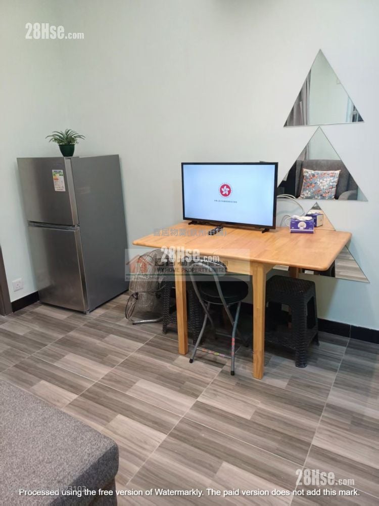 Chung Wo Building Sell 2 Bedrooms , 1 Bathroom 400 ft² Chung Wo Building Sell 2 Bedrooms , 1 Bathroom 400 ft²