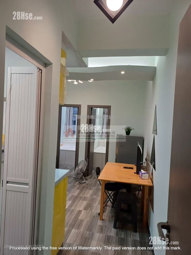 Chung Wo Building Sell 2 Bedrooms , 1 Bathroom 400 ft² Chung Wo Building Sell 2 Bedrooms , 1 Bathroom 400 ft²