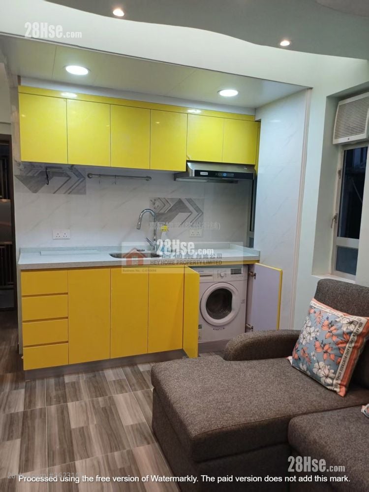 Chung Wo Building Sell 2 Bedrooms , 1 Bathroom 400 ft² Chung Wo Building Sell 2 Bedrooms , 1 Bathroom 400 ft²