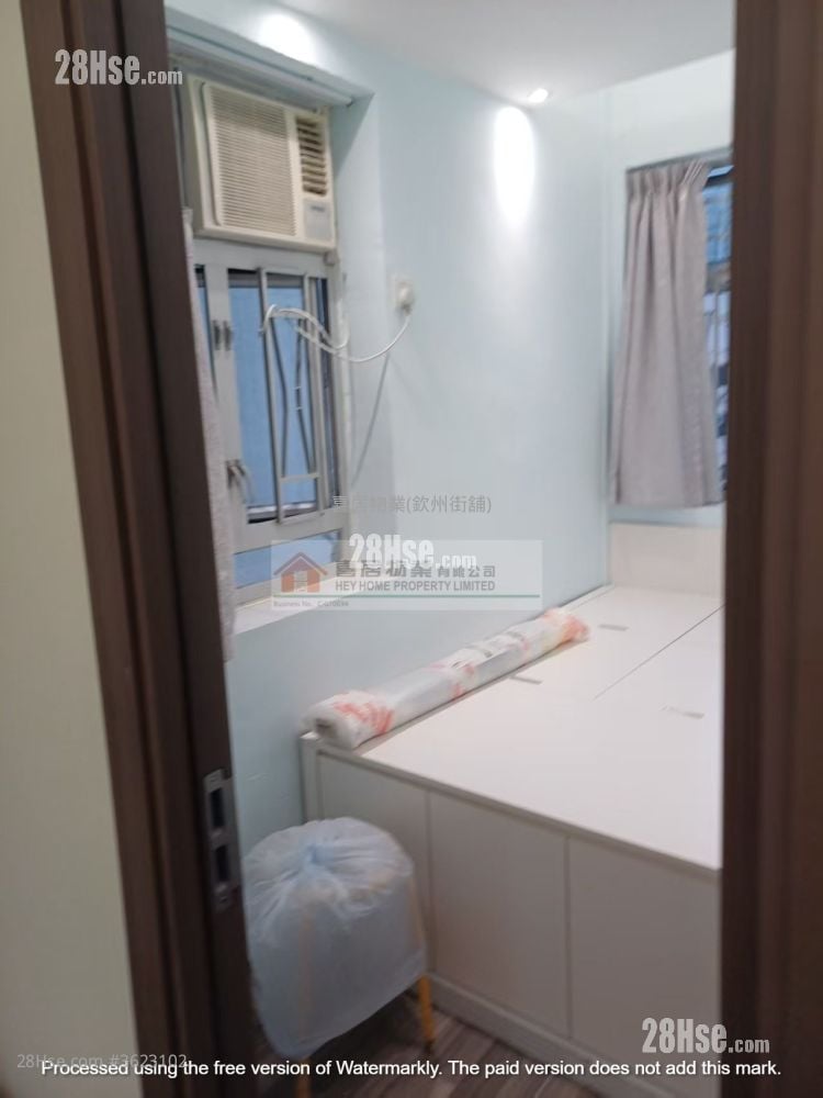 Chung Wo Building Sell 2 Bedrooms , 1 Bathroom 400 ft² Chung Wo Building Sell 2 Bedrooms , 1 Bathroom 400 ft²