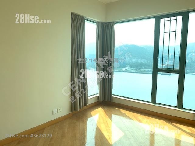 Ocean View Sell 4 Bedrooms , 2 Bathrooms 819 ft²