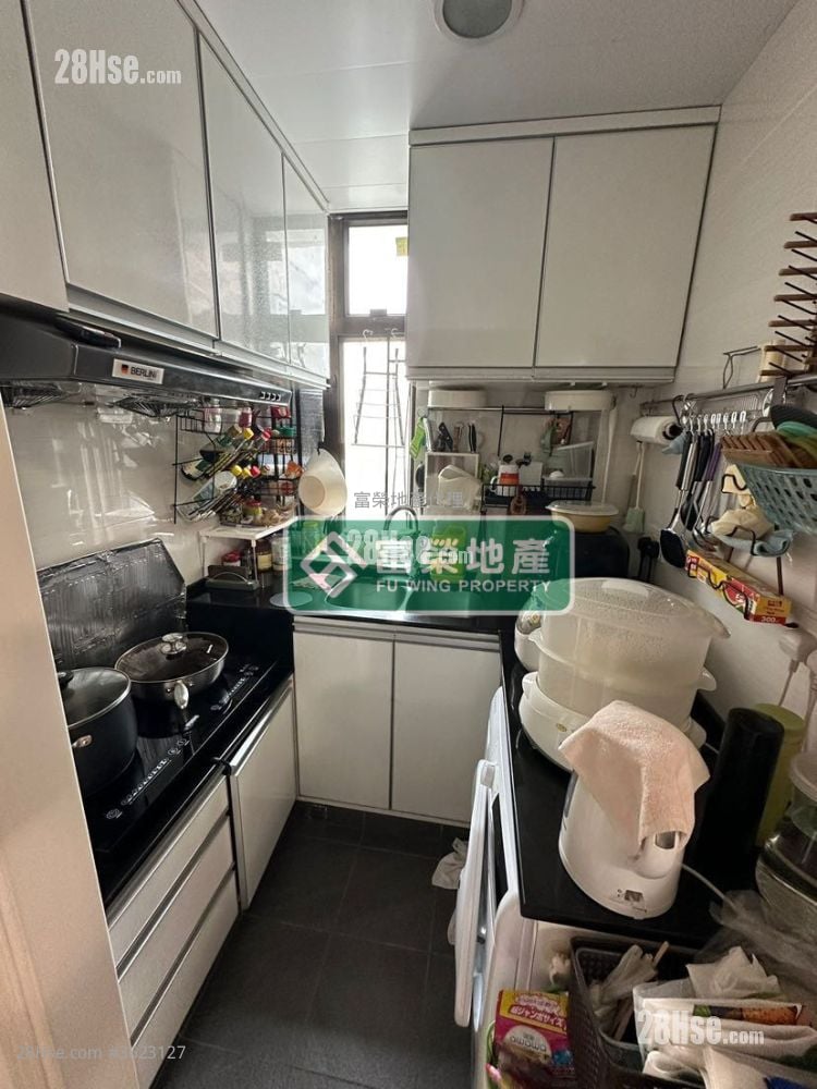 Ample Building Sell 2 Bedrooms , 1 Bathroom 452 ft² Ample Building Sell 2 Bedrooms , 1 Bathroom 452 ft²