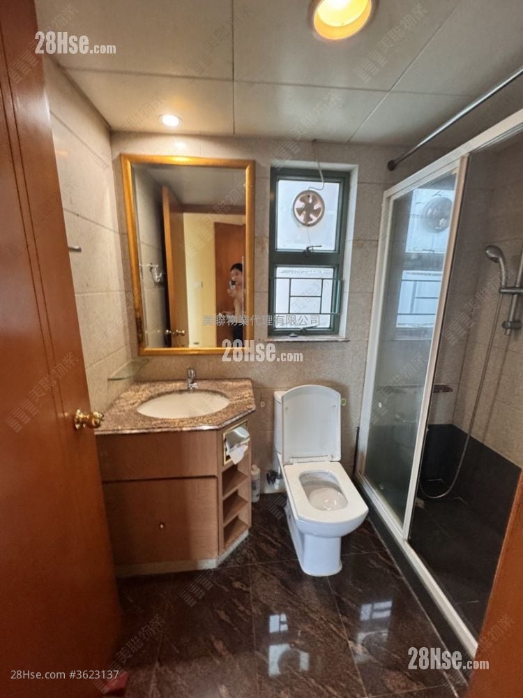 Central Park Sell 3 Bedrooms , 2 Bathrooms 743 ft² Central Park Sell 3 Bedrooms , 2 Bathrooms 743 ft²