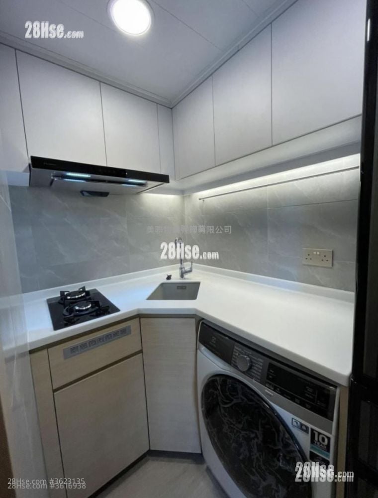 Tuen Mun Town Plaza Sell 2 Bedrooms 369 ft² Tuen Mun Town Plaza Sell 2 Bedrooms 369 ft²