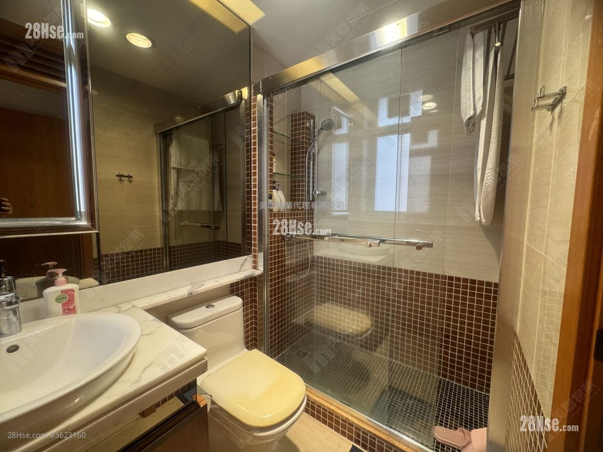 晋名峰 售盘 3 房 , 2 浴室 777 平方尺 晋名峰 售盘 3 房 , 2 浴室 777 平方尺