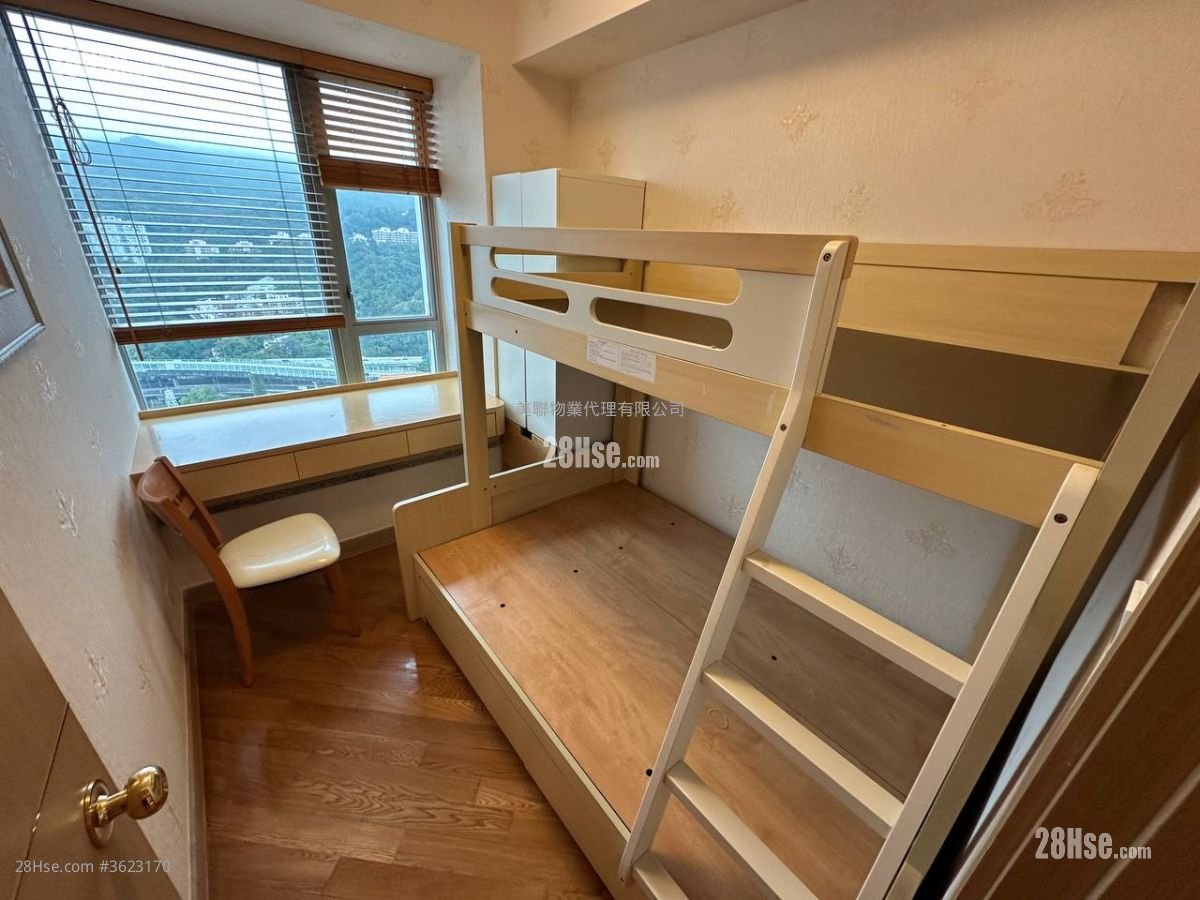 The Riverpark Sell 3 Bedrooms 938 ft² The Riverpark Sell 3 Bedrooms 938 ft²