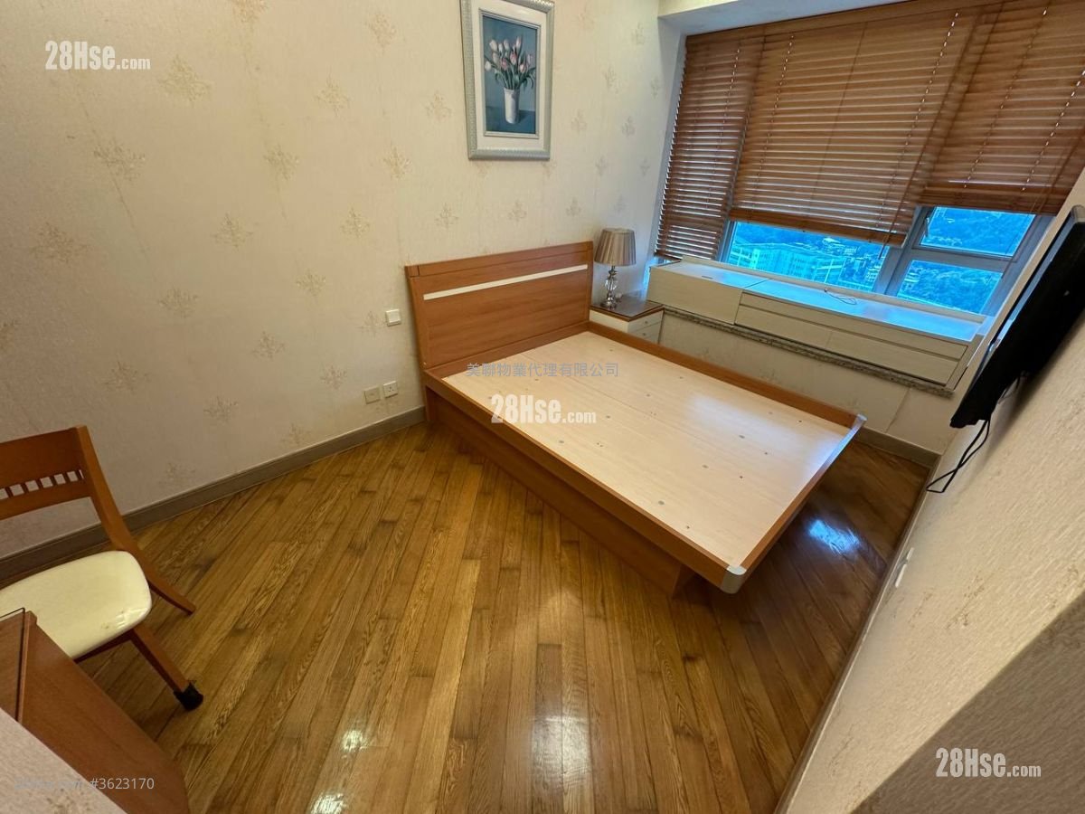 The Riverpark Sell 3 Bedrooms 938 ft² The Riverpark Sell 3 Bedrooms 938 ft²