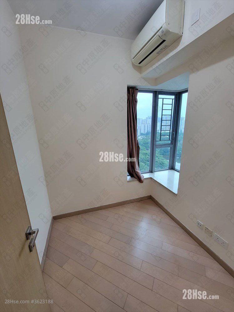 Century Gateway Sell 3 Bedrooms , 2 Bathrooms 724 ft² Century Gateway Sell 3 Bedrooms , 2 Bathrooms 724 ft²