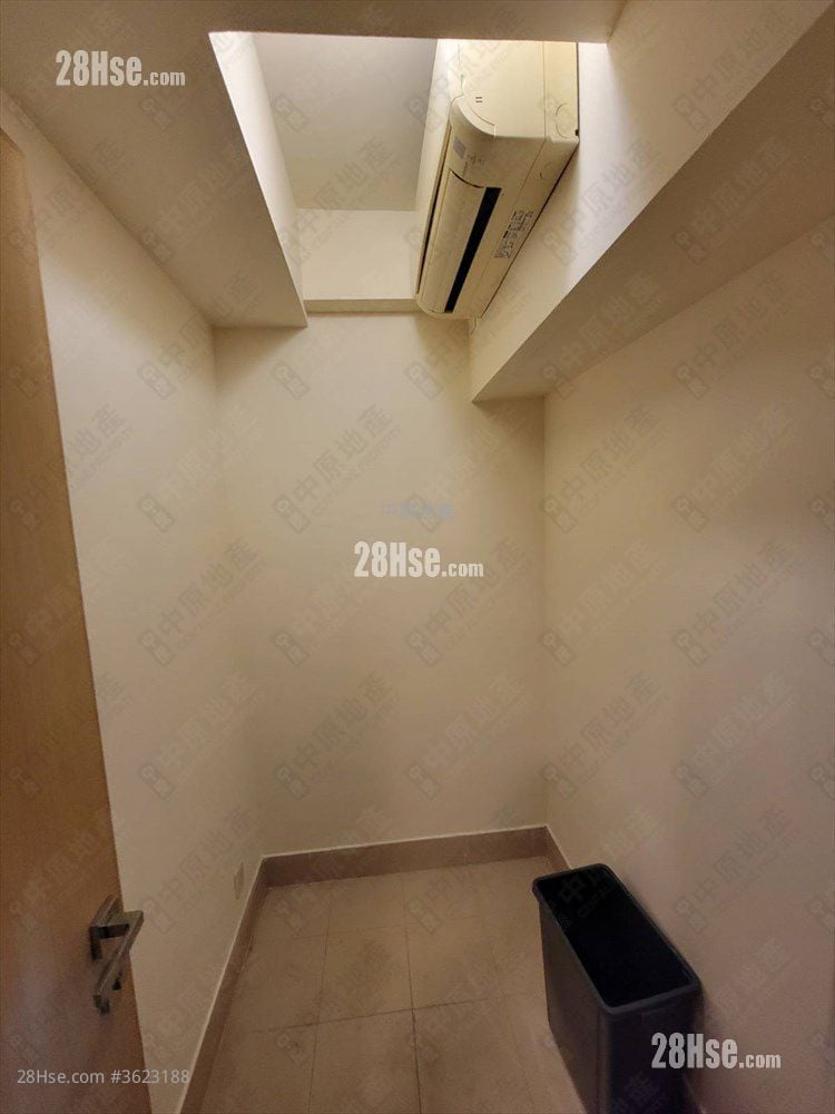 Century Gateway Sell 3 Bedrooms , 2 Bathrooms 724 ft² Century Gateway Sell 3 Bedrooms , 2 Bathrooms 724 ft²