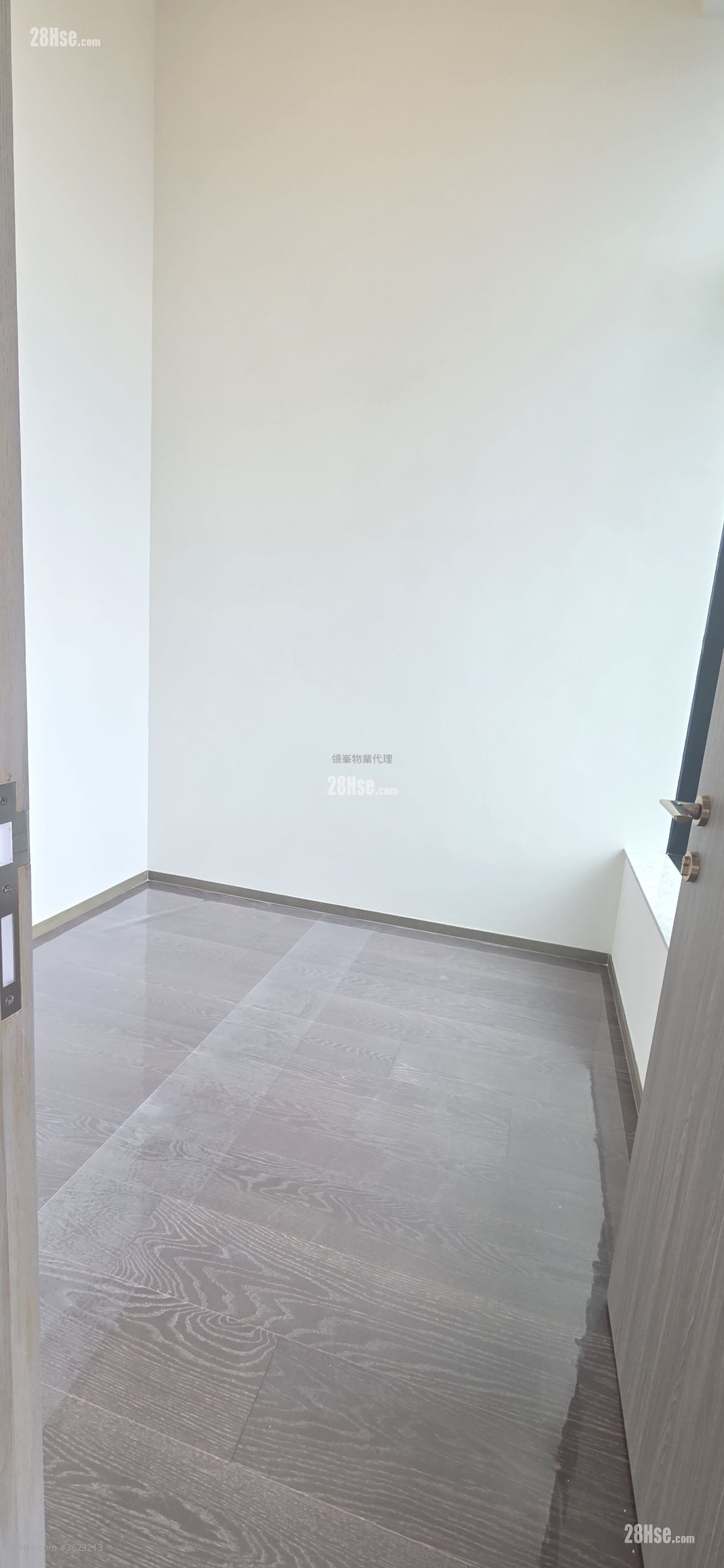 Southsky Sell 3 Bedrooms , 2 Bathrooms 881 ft² Southsky Sell 3 Bedrooms , 2 Bathrooms 881 ft²