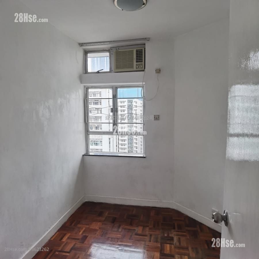 Whampoa Garden Rental 4 Bedrooms , 2 Bathrooms 749 ft² Whampoa Garden Rental 4 Bedrooms , 2 Bathrooms 749 ft²