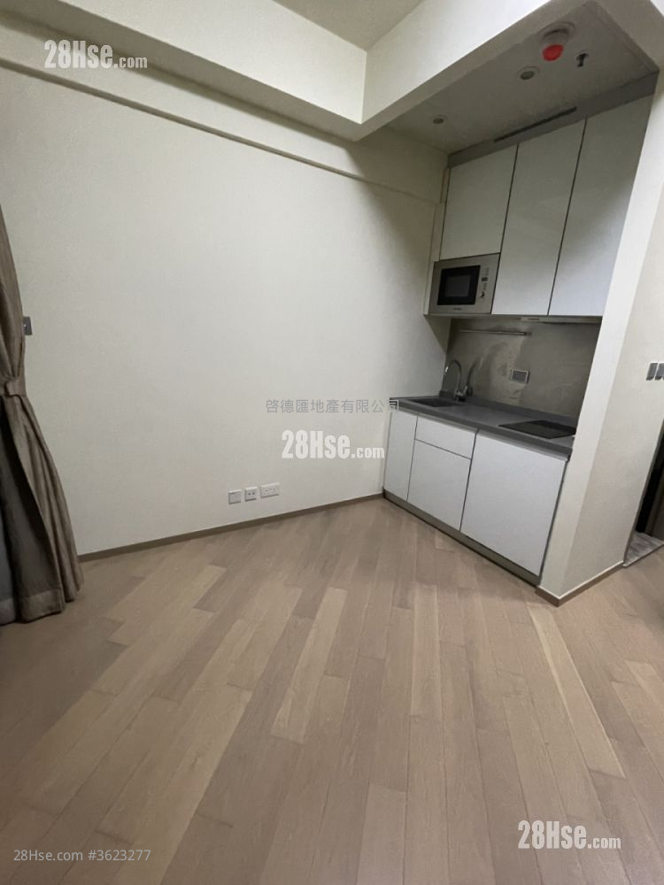 The Met. Focus Rental Studio 222 ft² The Met. Focus Rental Studio 222 ft²