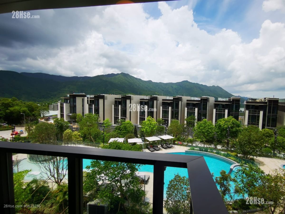 Villa Lucca Sell 4 Bedrooms 1,475 ft² Villa Lucca Sell 4 Bedrooms 1,475 ft²