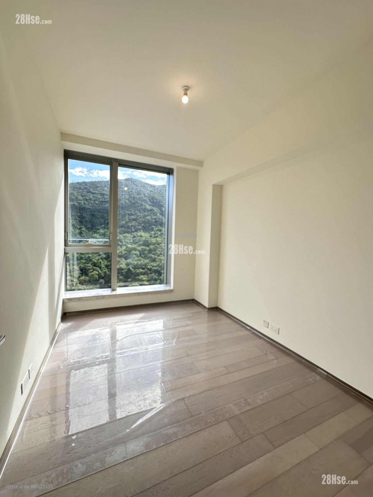 富豪山峯 售盘 4 房 1,554 平方尺 富豪山峯 售盘 4 房 1,554 平方尺