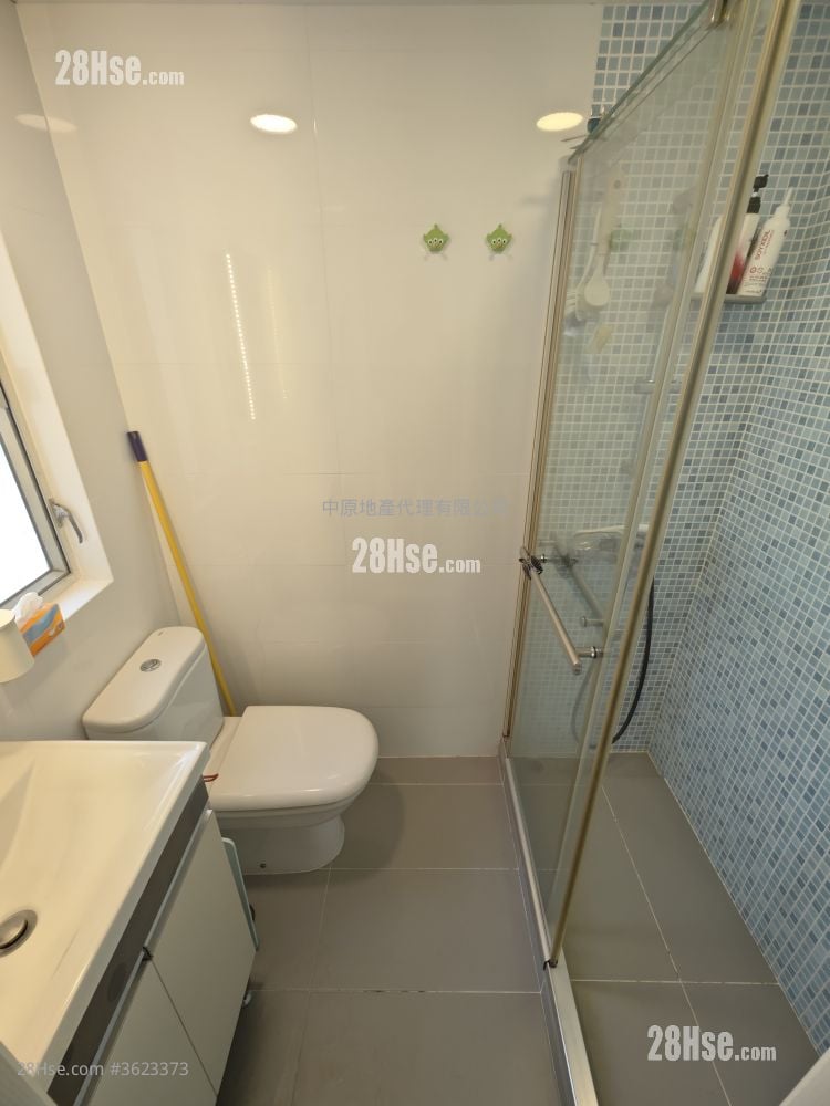 Tsuen Wan Centre Rental 1 Bedroom , 1 Bathroom 329 ft² Tsuen Wan Centre Rental 1 Bedroom , 1 Bathroom 329 ft²