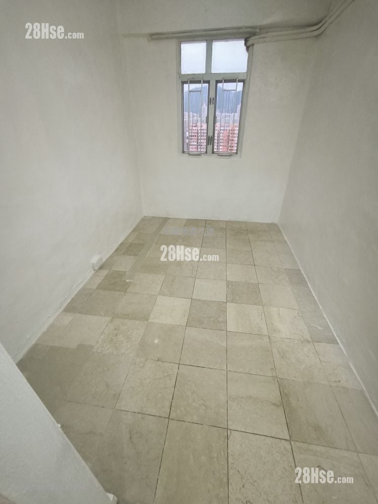 Hong King Building Rental 120 ft²