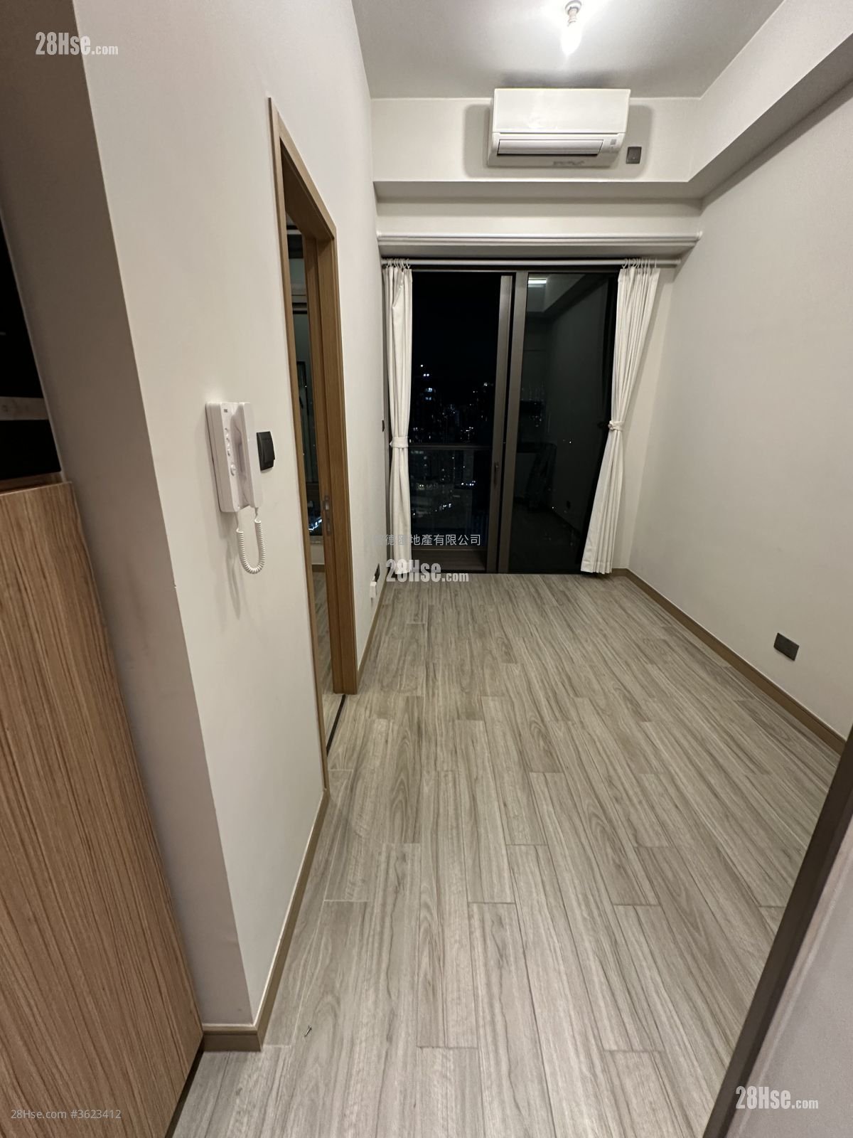 启岸 租盘 1 房 269 平方尺