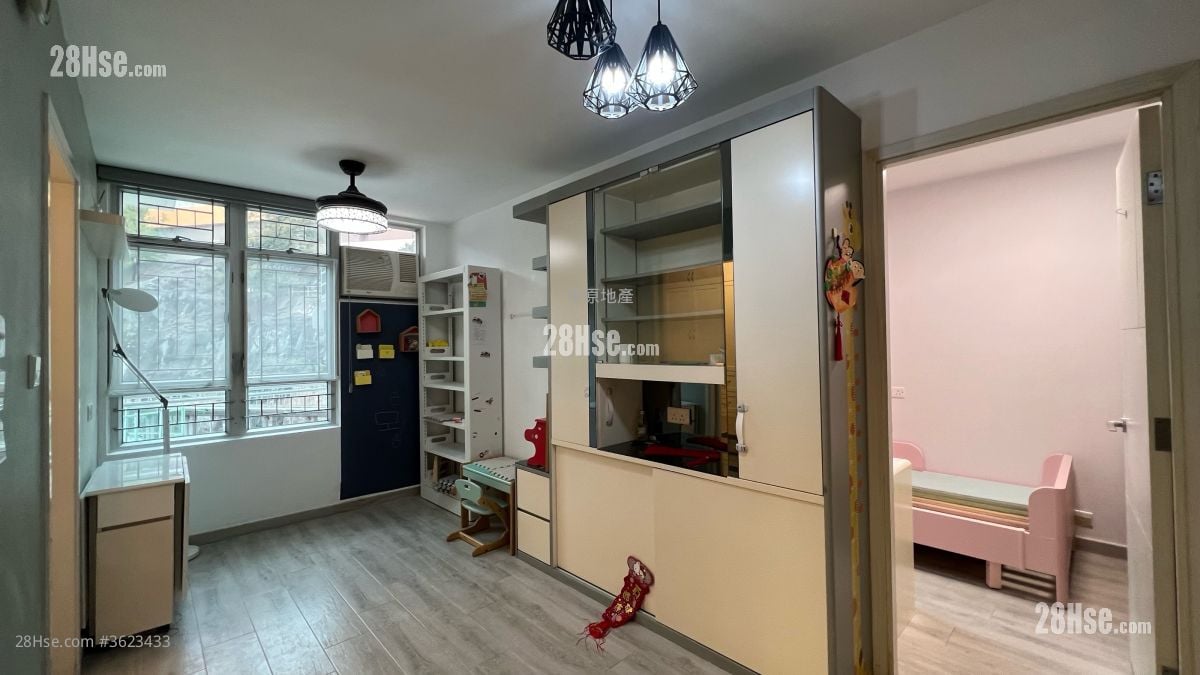 青俊苑 售盤 2 房 436 平方呎 青俊苑 售盤 2 房 436 平方呎