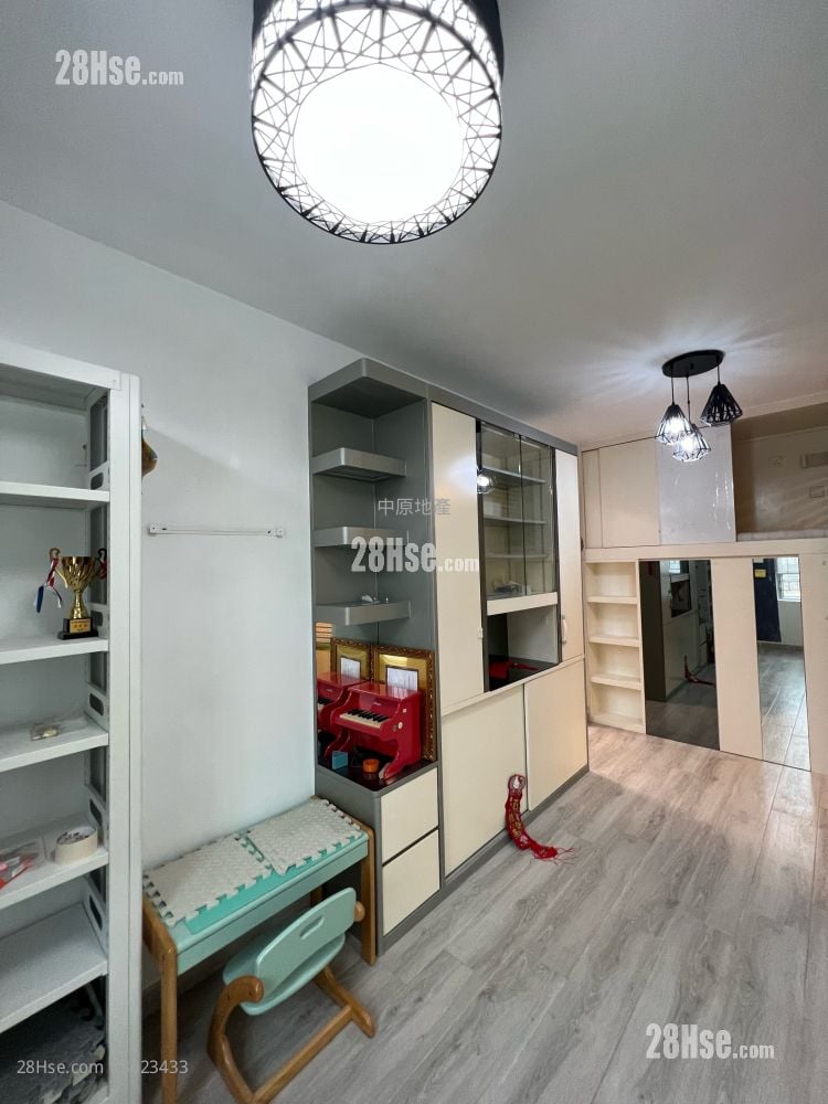 青俊苑 售盤 2 房 436 平方呎 青俊苑 售盤 2 房 436 平方呎