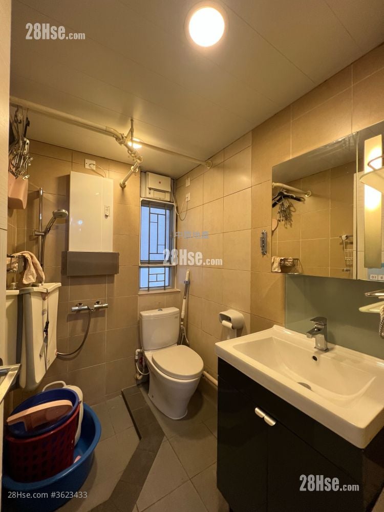 青俊苑 售盤 2 房 436 平方呎 青俊苑 售盤 2 房 436 平方呎