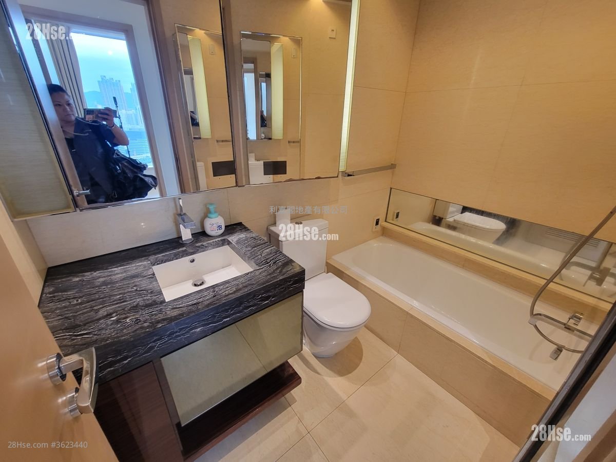 天璽 租盤 3 房 , 2 浴室 872 平方呎 天璽 租盤 3 房 , 2 浴室 872 平方呎