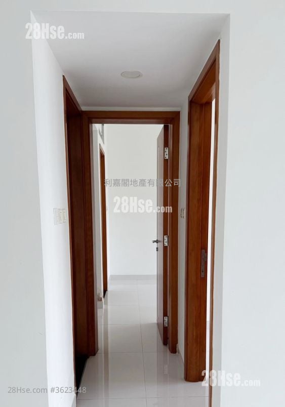 君臨天下 租盤 2 房 , 2 浴室 804 平方呎 君臨天下 租盤 2 房 , 2 浴室 804 平方呎