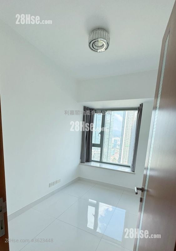 君臨天下 租盤 2 房 , 2 浴室 804 平方呎 君臨天下 租盤 2 房 , 2 浴室 804 平方呎