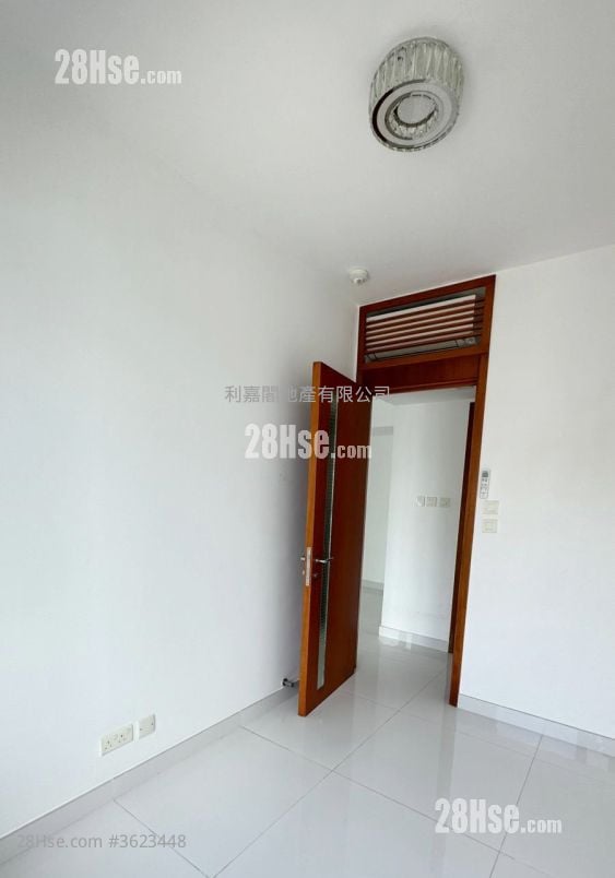 君臨天下 租盤 2 房 , 2 浴室 804 平方呎 君臨天下 租盤 2 房 , 2 浴室 804 平方呎