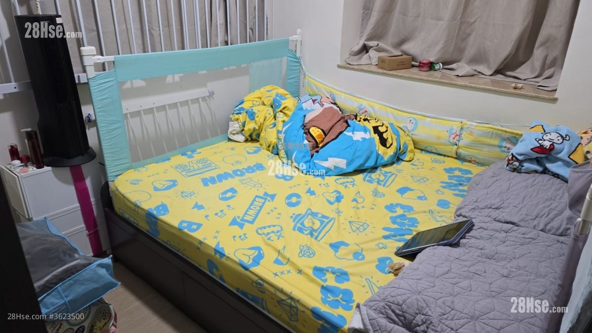 Bank Building Sell 2 Bedrooms , 1 Bathroom 374 ft² Bank Building Sell 2 Bedrooms , 1 Bathroom 374 ft²