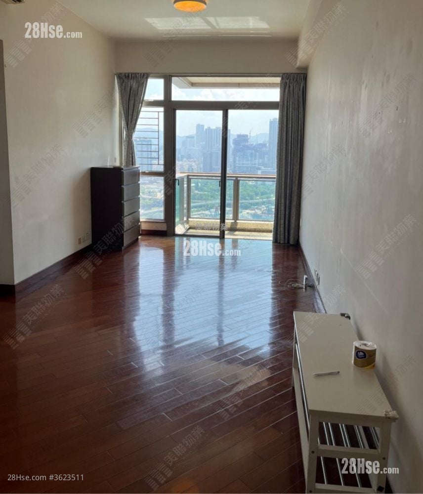 一号银海 售盘 3 房 , 1 浴室 746 平方尺 一号银海 售盘 3 房 , 1 浴室 746 平方尺