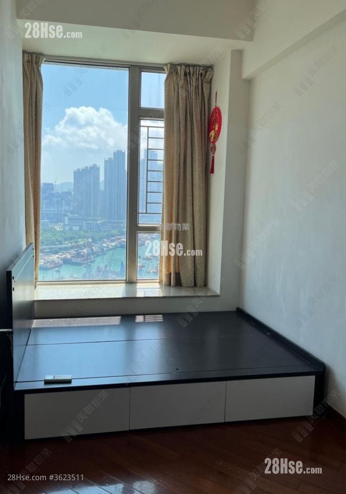 一号银海 售盘 3 房 , 1 浴室 746 平方尺 一号银海 售盘 3 房 , 1 浴室 746 平方尺