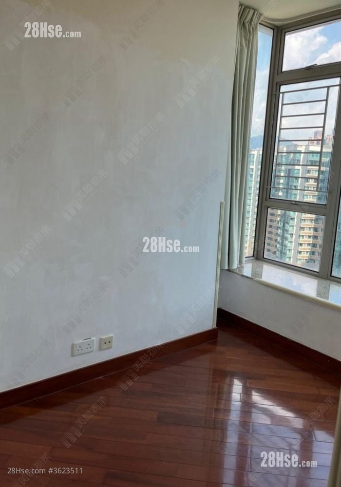 一号银海 售盘 3 房 , 1 浴室 746 平方尺 一号银海 售盘 3 房 , 1 浴室 746 平方尺