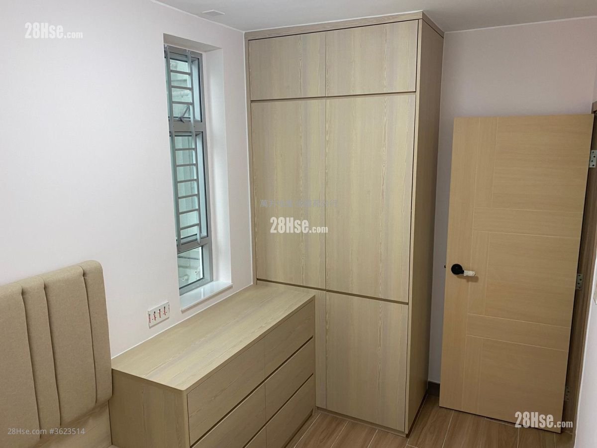 Choi Wo Court Sell 2 Bedrooms , 1 Bathroom 477 ft² Choi Wo Court Sell 2 Bedrooms , 1 Bathroom 477 ft²