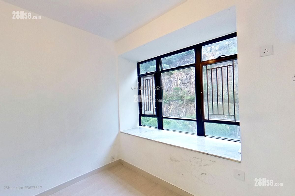 bedroom 2: Kornhill Sell 3 Bedrooms , 1 Bathroom 596 ft² bedroom 2: Kornhill Sell 3 Bedrooms , 1 Bathroom 596 ft²