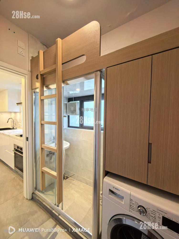 Yukon Heights Rental 3 Bedrooms , 2 Bathrooms 1,001 ft² Yukon Heights Rental 3 Bedrooms , 2 Bathrooms 1,001 ft²