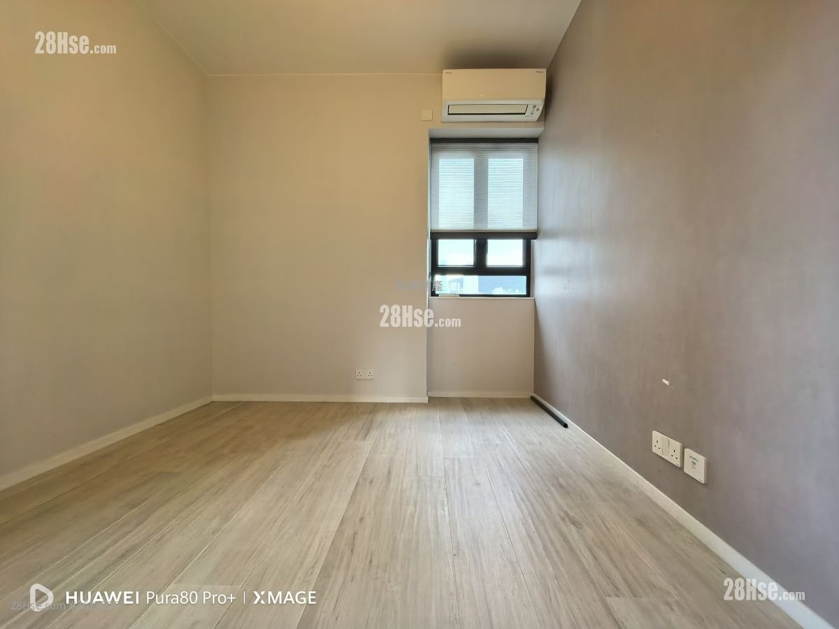 Yukon Heights Rental 3 Bedrooms , 2 Bathrooms 1,001 ft² Yukon Heights Rental 3 Bedrooms , 2 Bathrooms 1,001 ft²