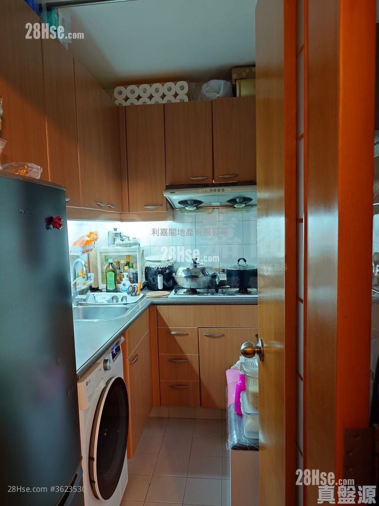 Cayman Rise Sell 2 Bedrooms 464 ft² Cayman Rise Sell 2 Bedrooms 464 ft²