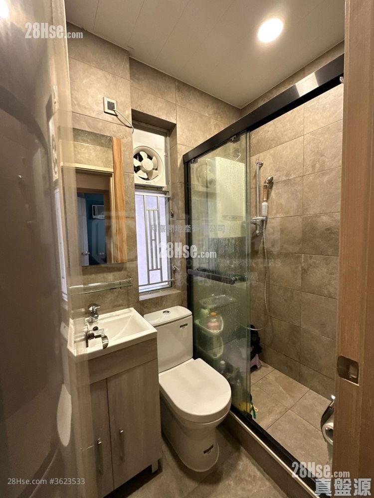 Elegant Garden Sell 2 Bedrooms 404 ft² Elegant Garden Sell 2 Bedrooms 404 ft²