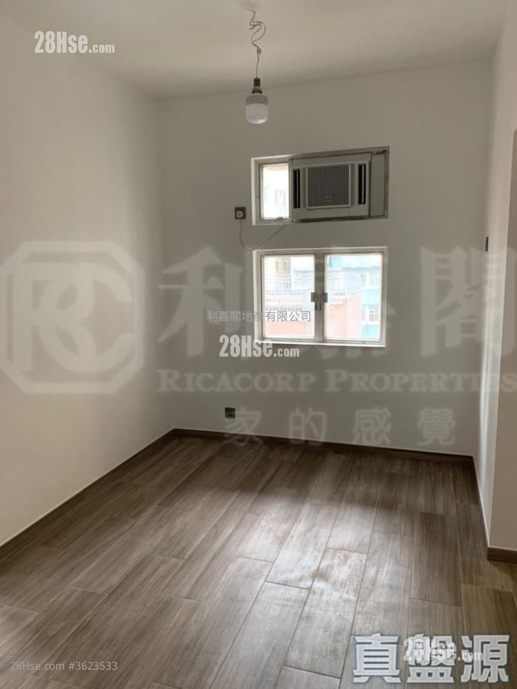 Elegant Garden Sell 2 Bedrooms 404 ft² Elegant Garden Sell 2 Bedrooms 404 ft²