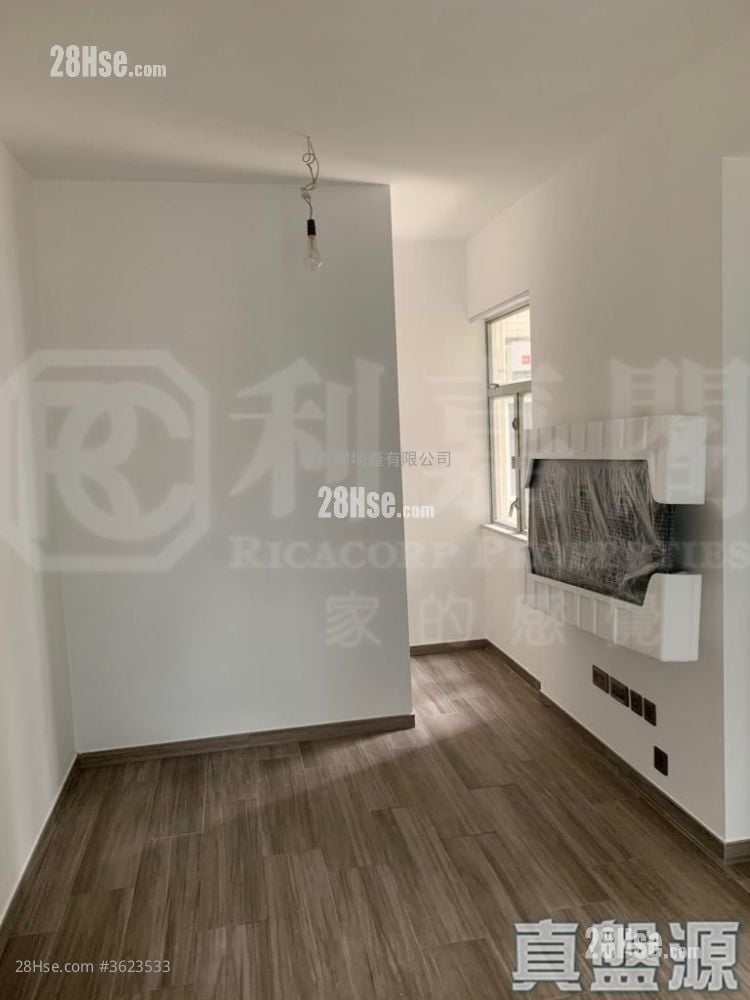 Elegant Garden Sell 2 Bedrooms 404 ft² Elegant Garden Sell 2 Bedrooms 404 ft²