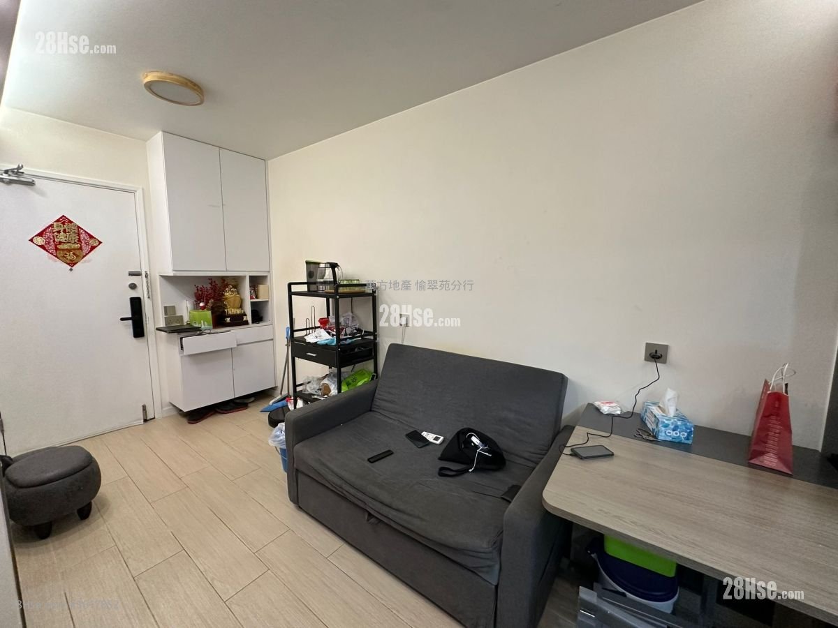 Yuk Wo Court Sell 2 Bedrooms , 1 Bathroom 302 ft² Yuk Wo Court Sell 2 Bedrooms , 1 Bathroom 302 ft²