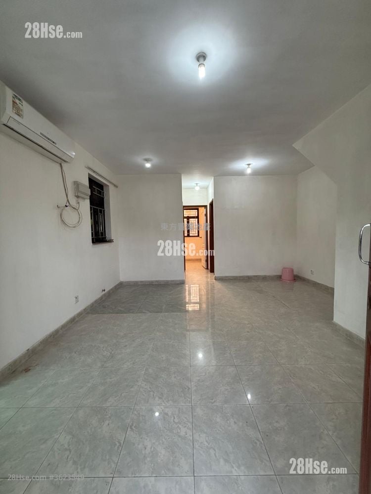 Village Rental 2 Bedrooms , 1 Bathroom 500 ft² Village Rental 2 Bedrooms , 1 Bathroom 500 ft²