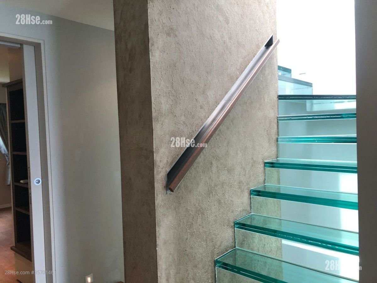 海寧居 售盤 3 房 , 3 浴室 2,100 平方呎 海寧居 售盤 3 房 , 3 浴室 2,100 平方呎