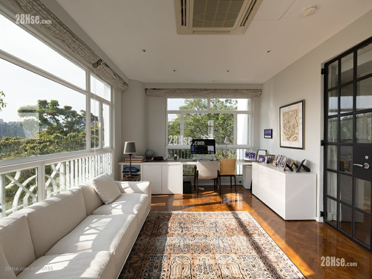 中峡路 售盘 4 房 , 4 浴室 6,200 平方尺 中峡路 售盘 4 房 , 4 浴室 6,200 平方尺