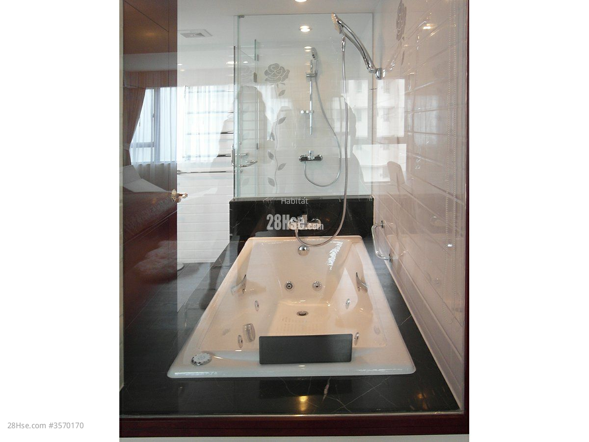 濠景閣 售盤 3 房 , 4 浴室 2,451 平方呎 濠景閣 售盤 3 房 , 4 浴室 2,451 平方呎